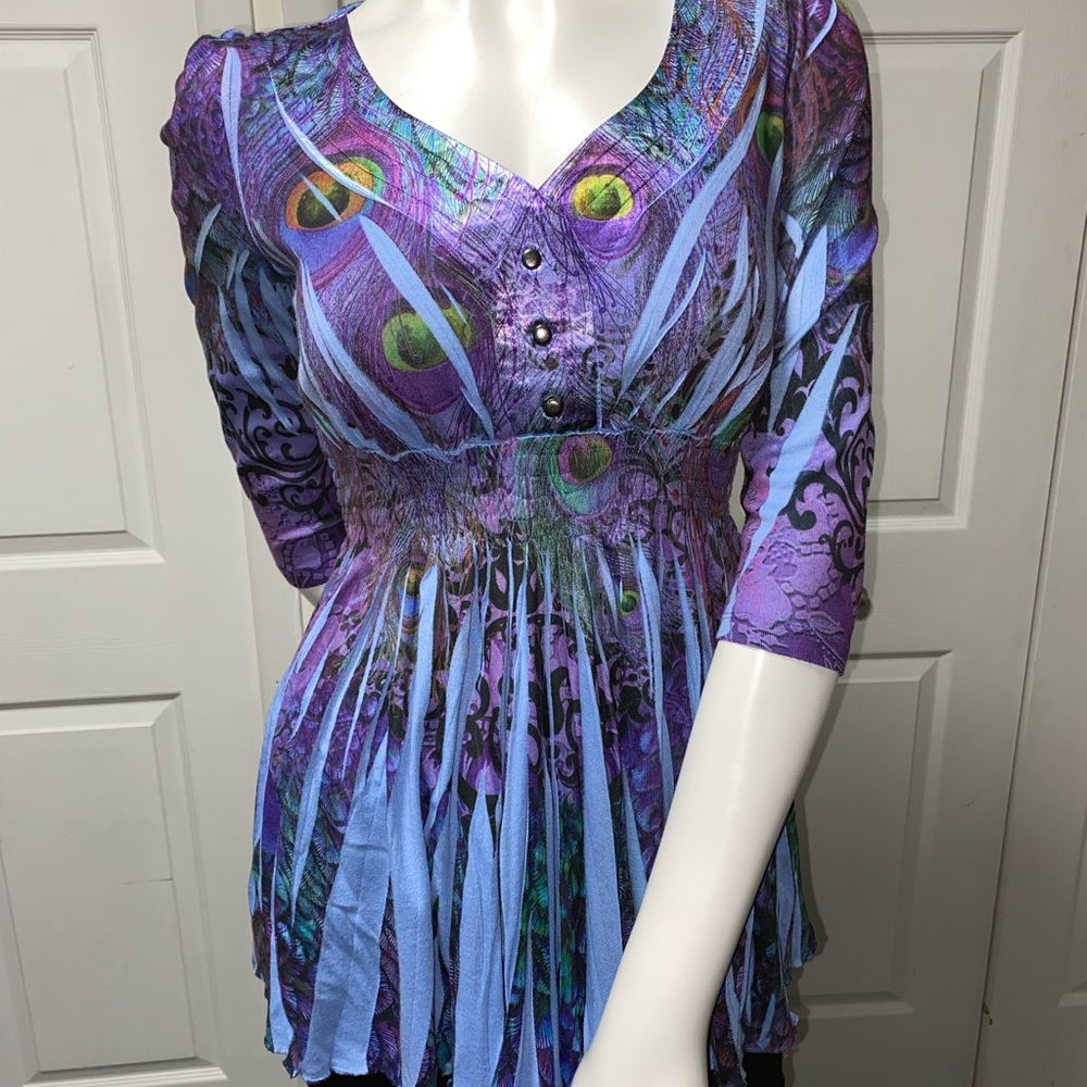 Women’s Small Peacock Colored Shirt
